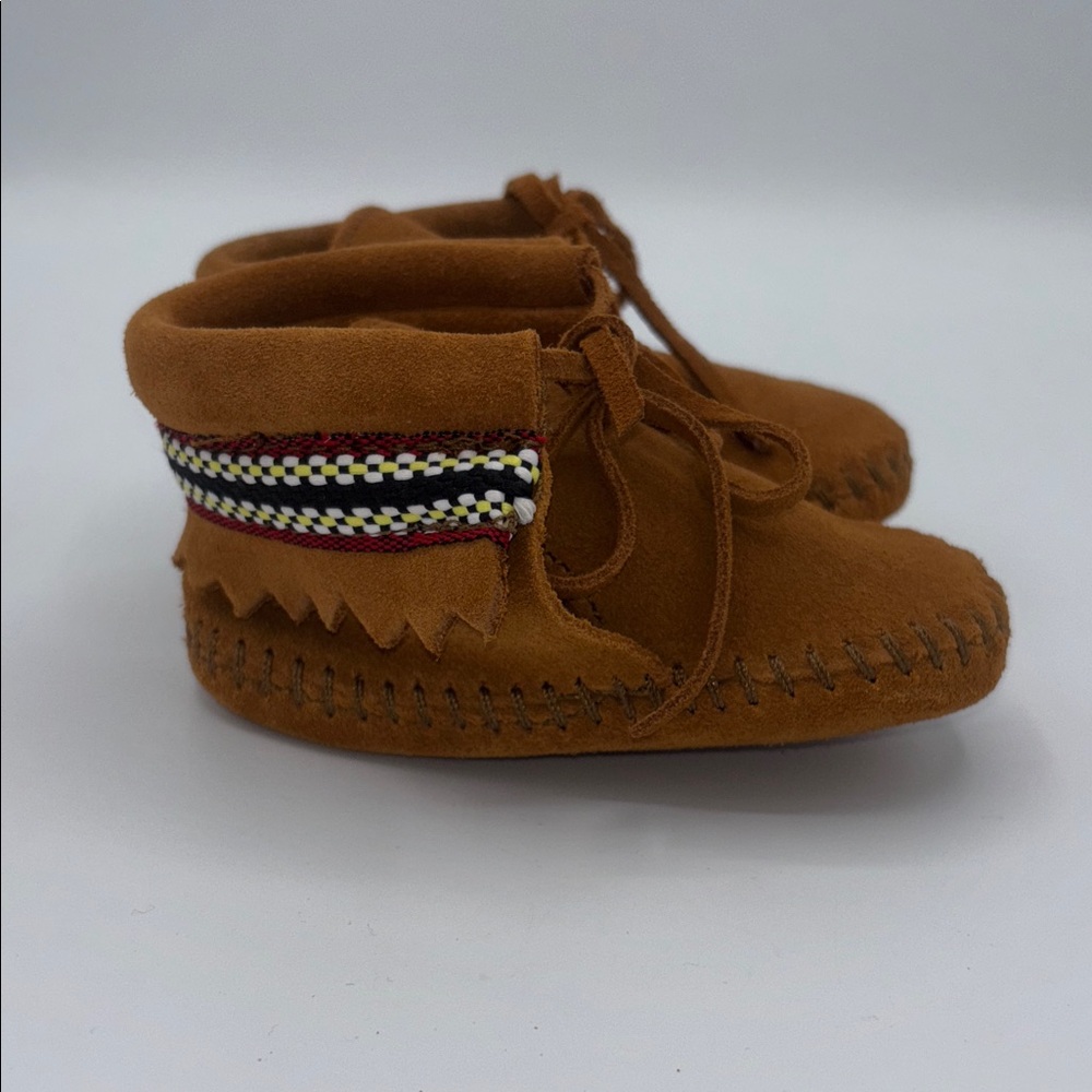 NWOT Minnetonka Brown Suede Infant Moccasin Booties Shoes - Picture 6 of 13